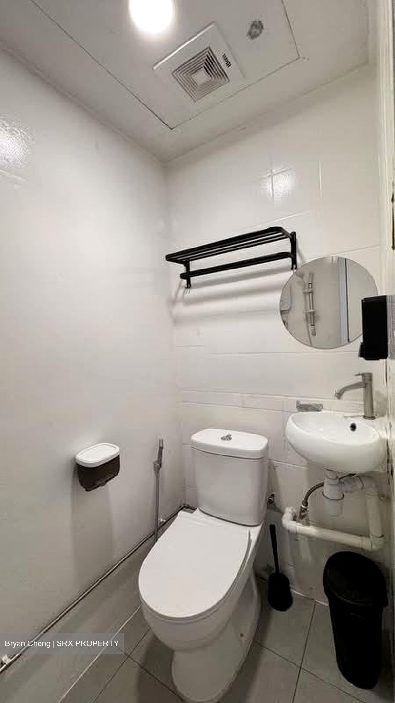 Simei Green Condominium (D18), Condominium #584809771